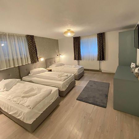Adi&Nicol Hotell Sibiu Exteriör bild