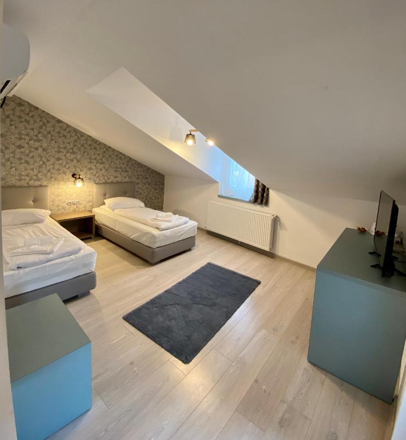 Adi&Nicol Hotell Sibiu Exteriör bild